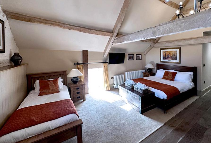 The Crown At Marnhull Otel Sturminster Newton Oda fotoğraf